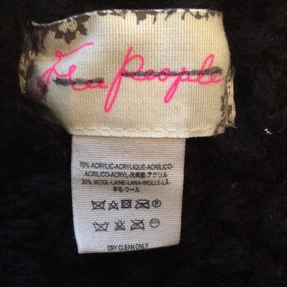 FREE PEOPLE black and grey knit cape - Picture 8 of 8